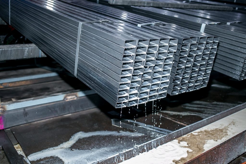 เหล็กกล่องแบน