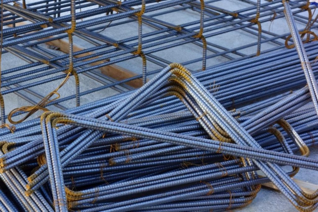 ทำไมถึงดัดเหล็กเส้นแล้วหัก